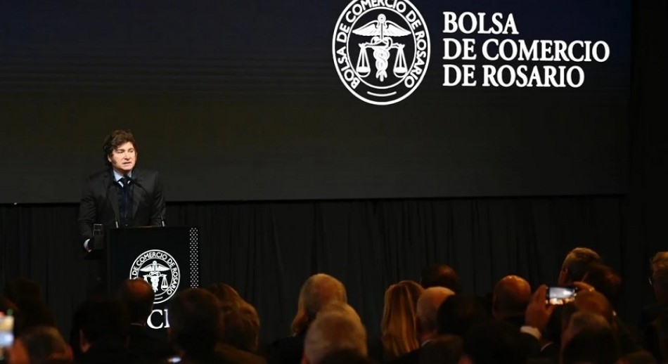 Milei en Santa Fe: confirmó el veto por jubilaciones y apuntó a