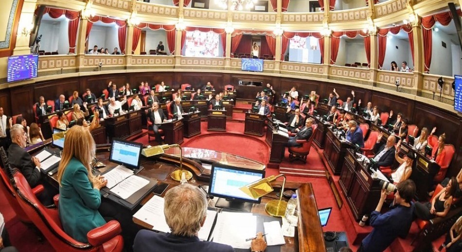 La Legislatura bonaerense aprobó el endeudamiento por USD 3.685 millones solicitado por Kicillof